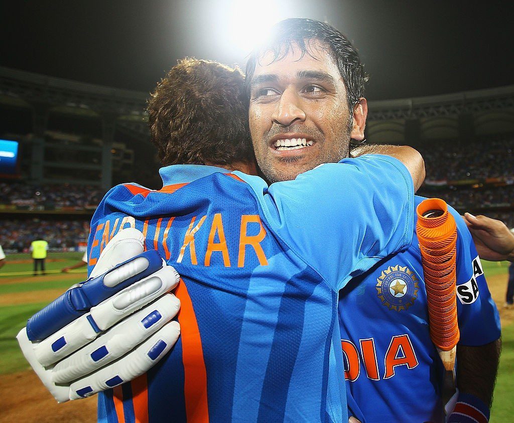 Dhoni Retires From Internation Cricket and Ends an Era Fans Cherished