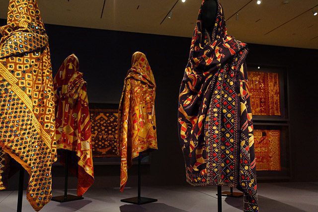 Go shopping for Phulkari and a Punjabi Jutti